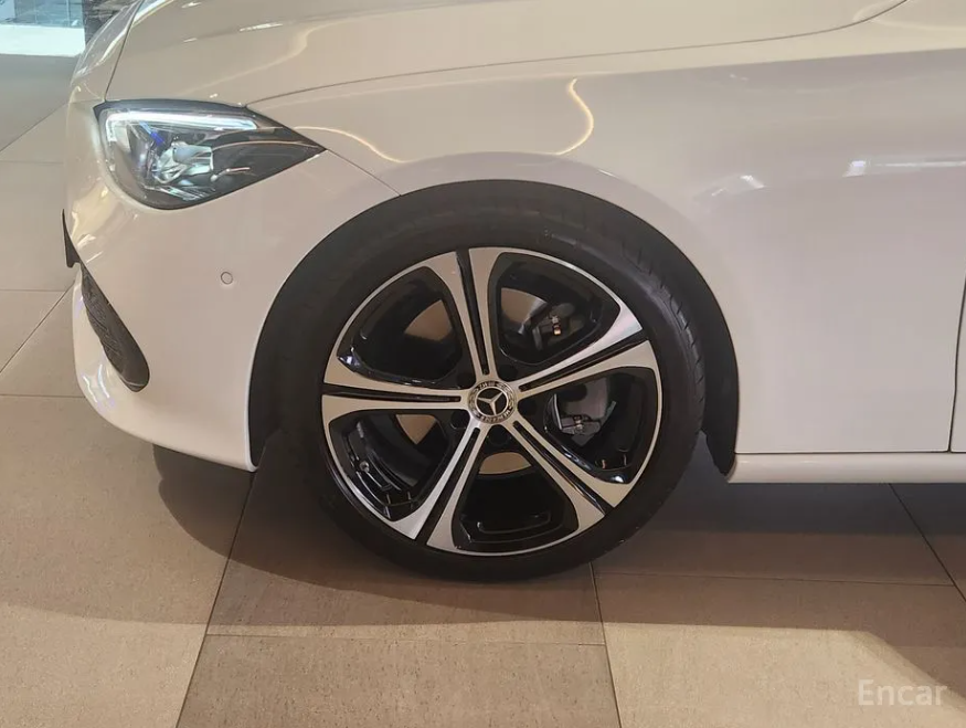 مرسيدس C300 فورماتك 2024