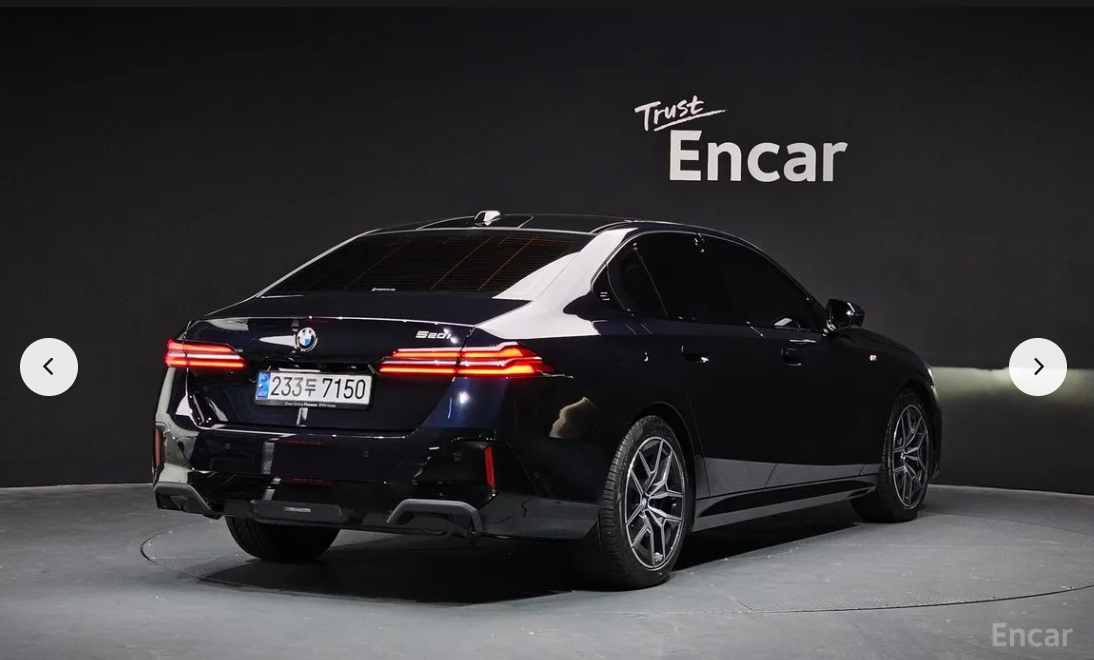 بي إم دبليو BMW 520i الفئة الخامسة 2024