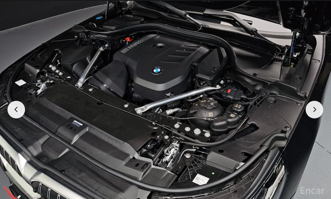 بي إم دبليو BMW 520i الفئة الخامسة 2024