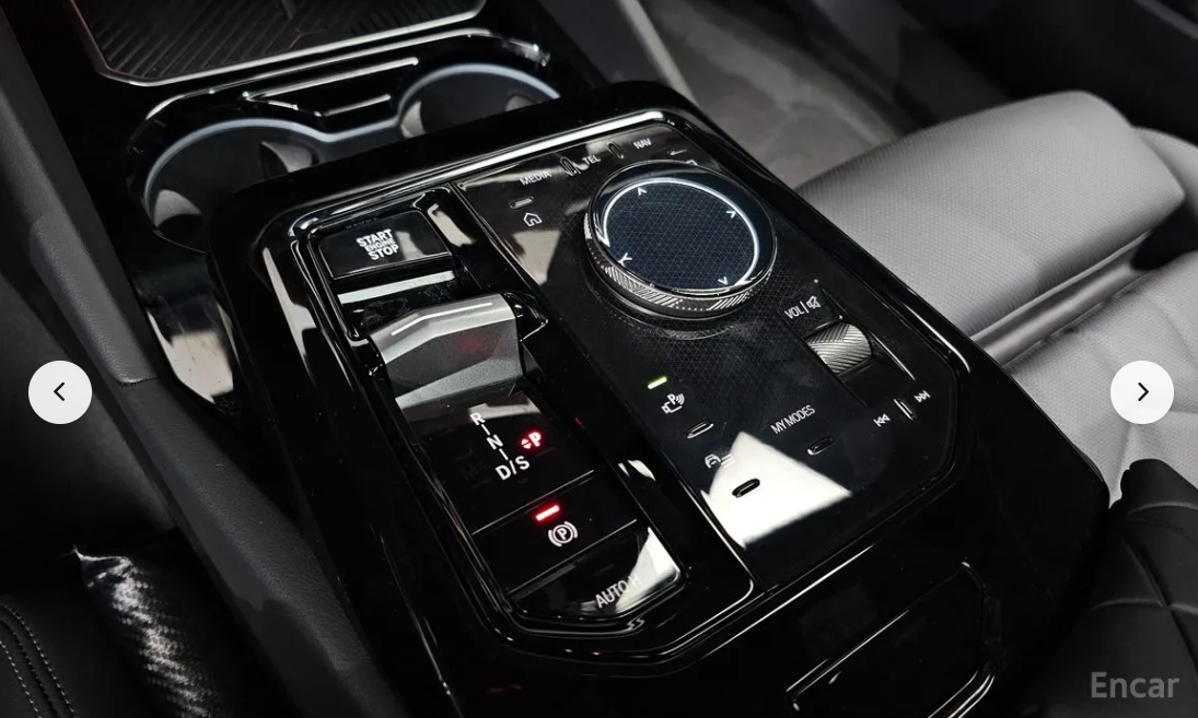 بي إم دبليو BMW 520i الفئة الخامسة 2024