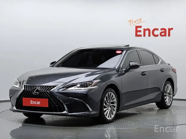 لكزس ES300h 2023