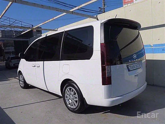 هيونداي ستاريا 11 راكب 2023