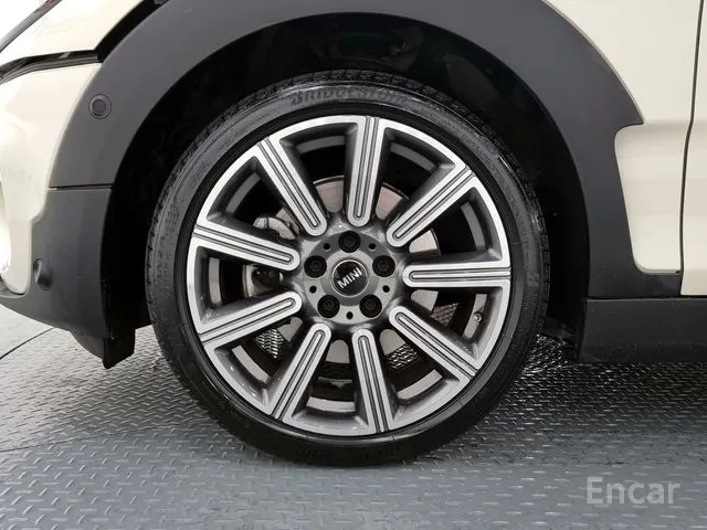 ميني كلوب مان S 2023